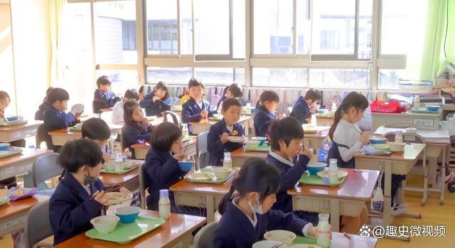 让下一代人也仇视中国！日本从娃娃抓起对儿童进行军国主义洗脑(图2)